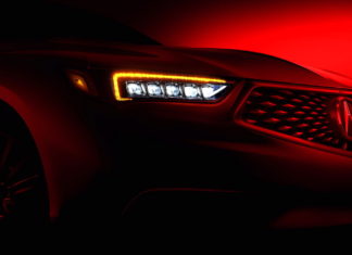 Acura показала кусочек посвежевшего седана TLX