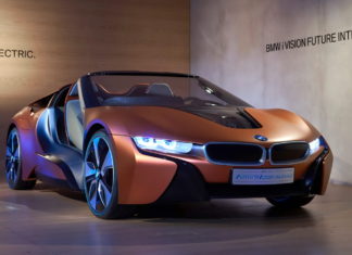BMW отправляет родстер i8 на конвейер