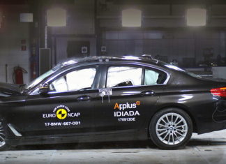 Новая “пятерка” BMW разбилась на “отлично”