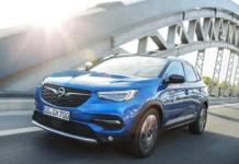 Opel объявил цены на кроссовер Grandland X