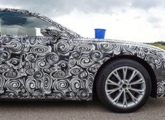 Проверка нового седана Audi A8 на плавность хода