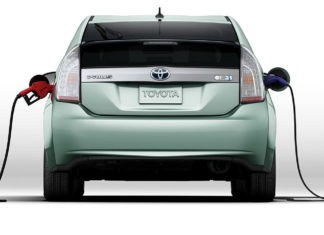 Toyota обещает супербыструю зарядку