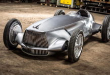 Infiniti создала гоночный ретрокар с электромотором