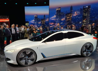 BMW ставит еще одну точку над “i”