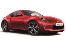 Nissan слегка обновил спорткар 370Z