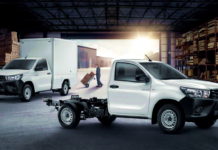 Toyota Hilux впервые обновился