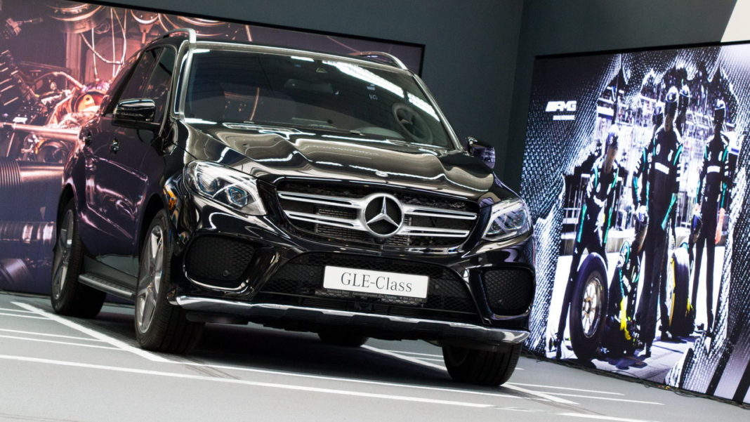 Mercedes-Benz GLE 500 e 4MATIC 15