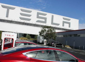 Tesla понесла рекордные убытки