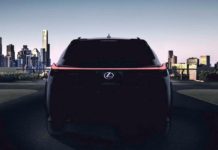Lexus UX. Самый маленький кроссовер марки
