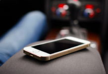 Французам вообще запретили разговаривать в авто