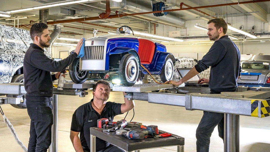 Rolls-Royce SRH cover