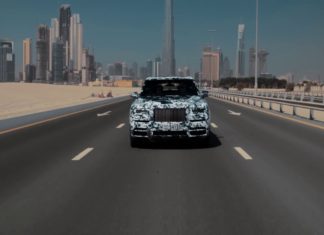 Rolls-Royce испытал в пустыне свой первый кроссовер
