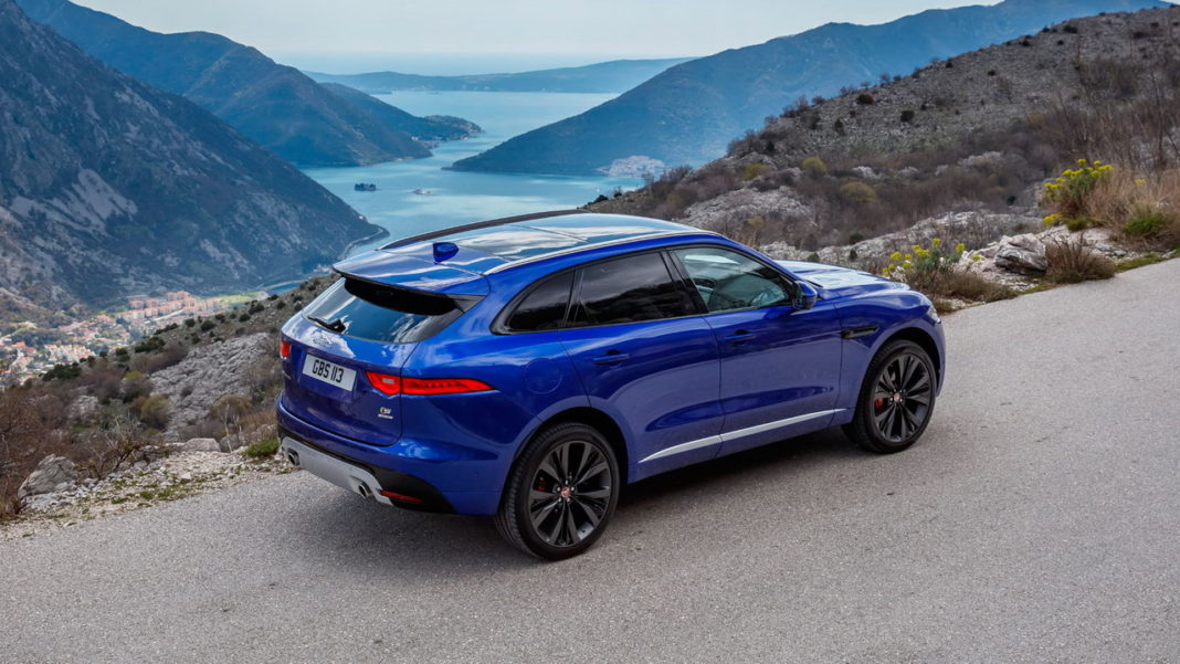 Jaguar F-Pace 6