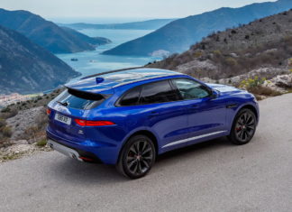 Jaguar освежил кроссовер F-Pace