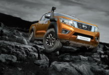 Nissan Navara подготовили для тяжелого внедорожья
