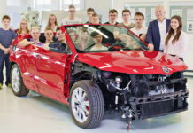 Кроссовер-кабриолет Skoda Karoq дебютирует в июне
