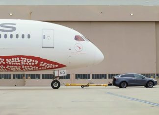 Кроссовер Tesla установил мировой рекорд