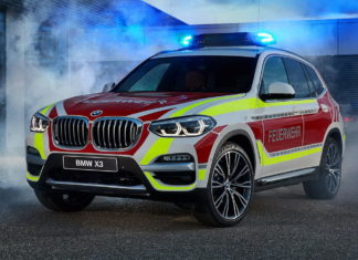Пожарный BMW X3 и полицейский MINI Cooper
