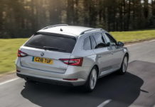 Skoda представила бронированный Superb