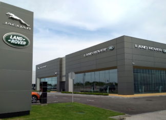 Jaguar и Land Rover: под аркой дружбы