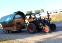 Окунуться в мундиаль на тракторе с пивной бочкой