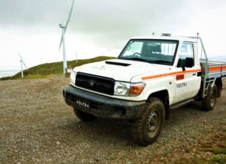 Toyota Land Cruiser перевели на электротягу