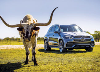 Новый Mercedes-Benz GLE: волшебная подвеска и непрестижные 4 цилиндра Mercedes-GLE