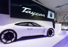 Первый электрокар Porsche получит зимнюю версию
