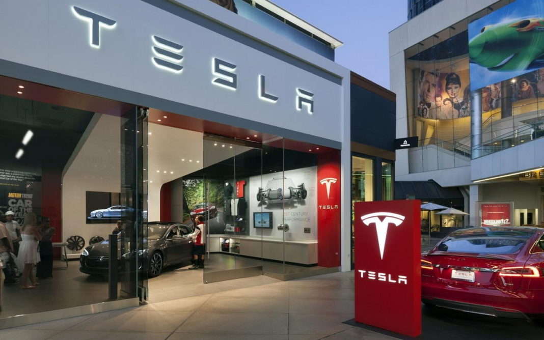 tesla_store2