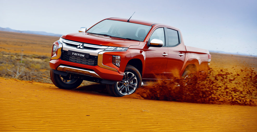 01_Mitsubishi_L200_zr01_2019_ Mitsubishi L200