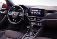 Интерьер нового кроссовера Skoda: цифровая “приборка” и самый большой дисплей в классе