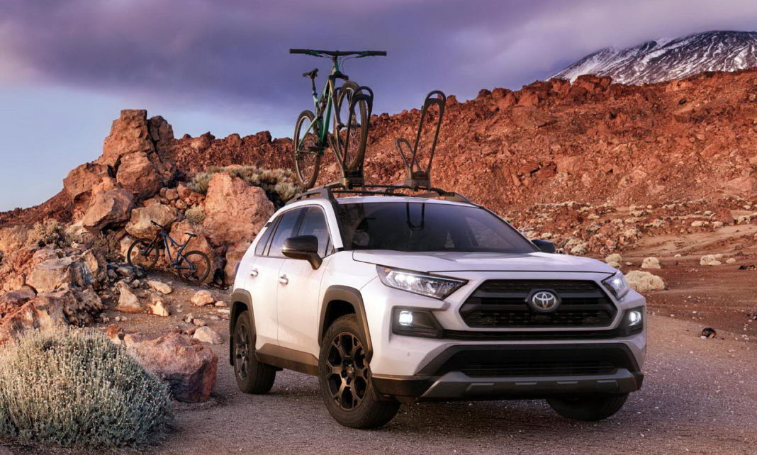 Toyota RAV4 off-road