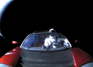 Tesla Roadster “проехал” 365 млн.км по галактике. Без капремонта!