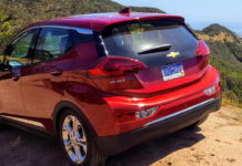 Электромобили, которые меньше всего теряют в цене Chevrolet Bolt