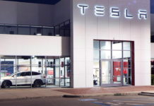 Tesla передумала снижать цены и повысила их на 3%