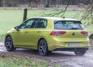 Скоро не ждите: у нового VW Golf проблемы
