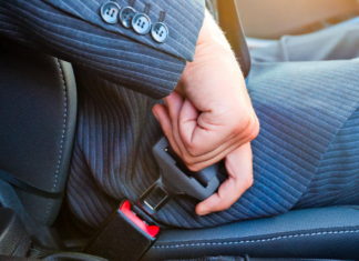Штраф за непристегнутый ремень безопасности увеличат в 10 раз seatbelt