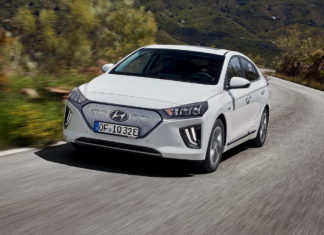 Hyundai Ioniq на электротяге стал мощнее и дальнобойнее Hyundai Ioniq EV