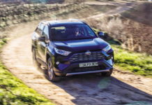 Новая Toyota RAV4: честные 5,7 литра на сотню Toyota RAV4