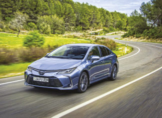 Новая Toyota Corolla – почти Camry Toyota Corolla