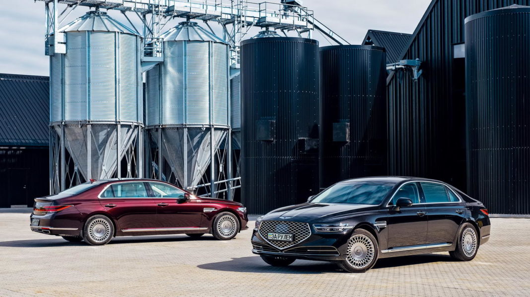 Genesis G90 Genesis G90