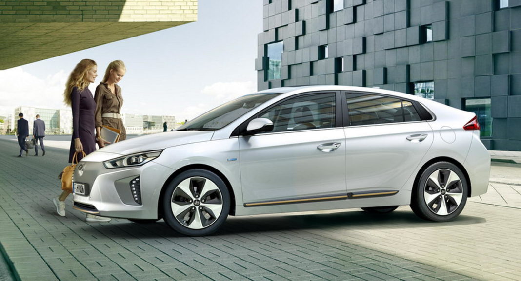 Hyundai IONIQ Electric__EV_Shopping Hyundai IONIQ Electric