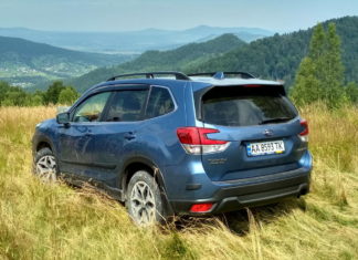 Subaru Forester: лесник спасает горы Subaru Forester
