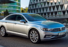 Обновленный VW Passat решил избавиться от водителя VW_Passat