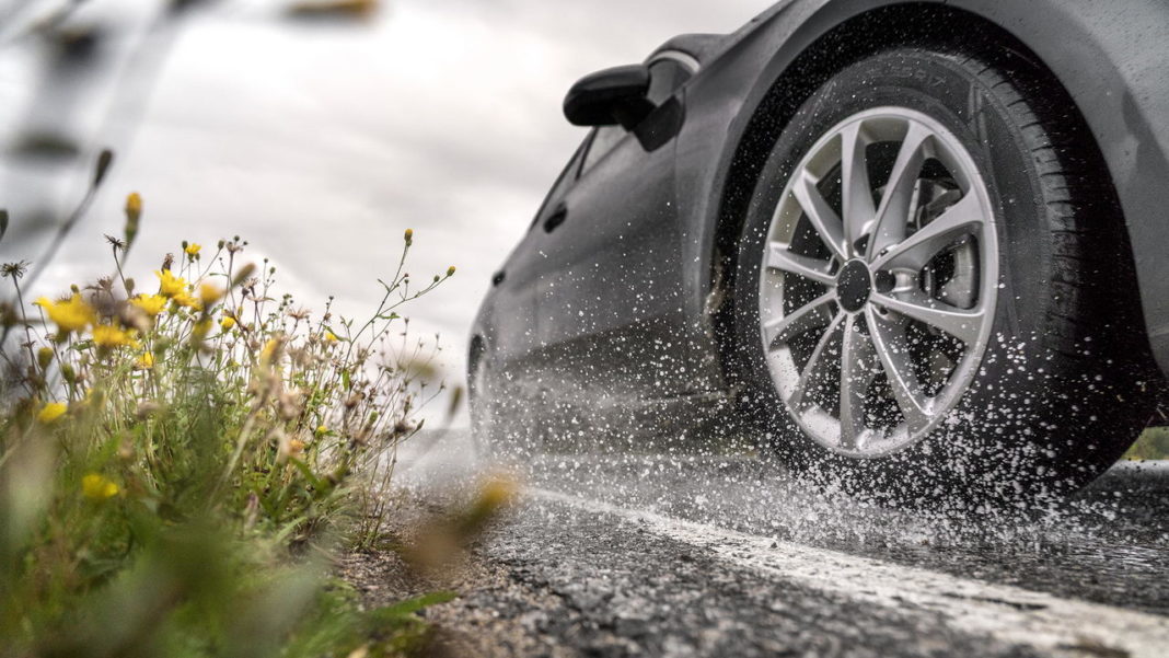aquaplaning