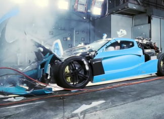Смотрите как разбивают гиперкар за 2 млн долларов Rimac-C_Two
