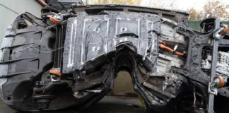 Crash_Nissan_Leaf