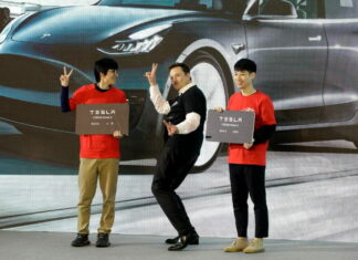 Elon Mask dance