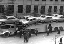 Для Волг и Москвичей: удивительный автопоезд с прицепом А-820