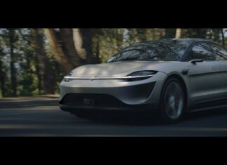 Первый автомобиль Sony выехал на большую дорогу